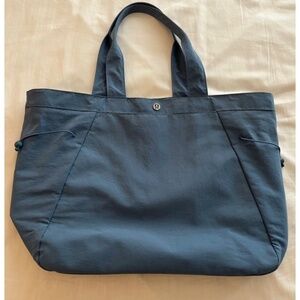 Lululemon Side-Cinch Shopper Bag